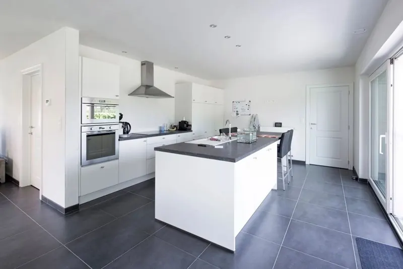 Kitchen and bathroom fitter job photo 3