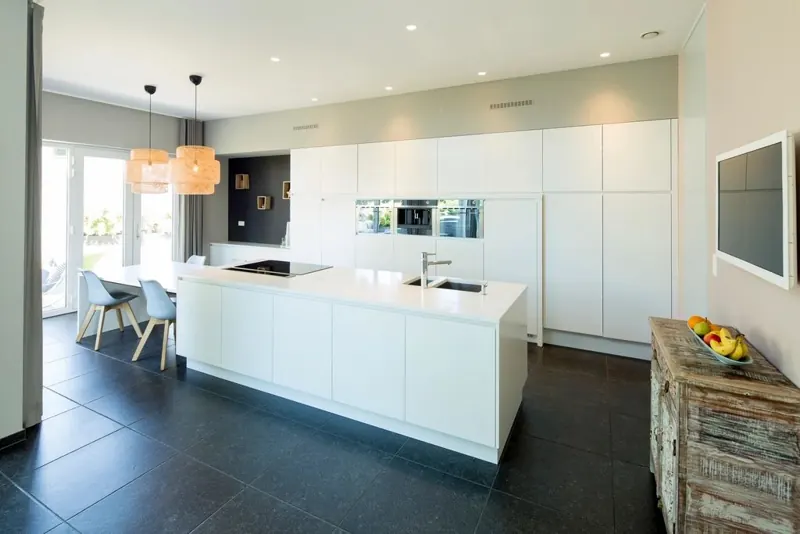Kitchen and bathroom fitter job photo 4